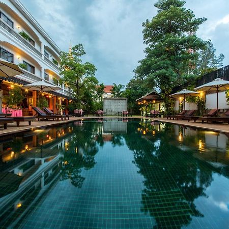 Lin Ratanak Angkor Hotel Siem Reap Exterior foto